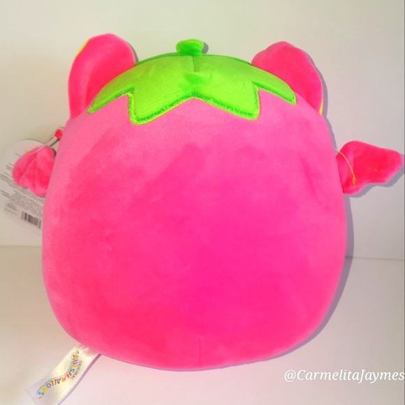 GWENDOLYN 🦇 Blacklight Pink Fruit Bat Original Squishmallow by Kelly Toy☆》NWT《☆ - Picture 5 of 8